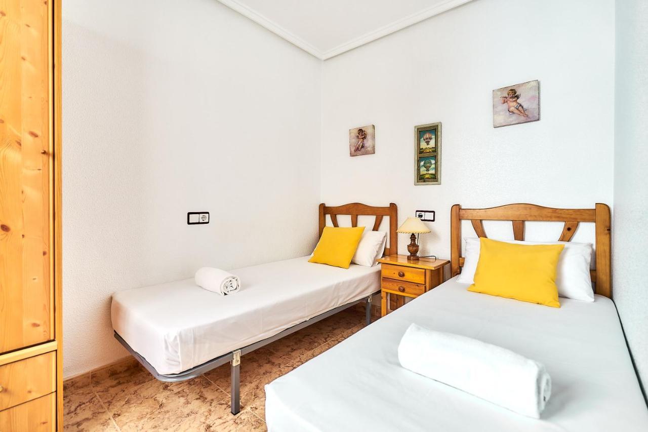 Espanhouse David 2 Bedroom Apartment Torrevieja With Pool المظهر الخارجي الصورة