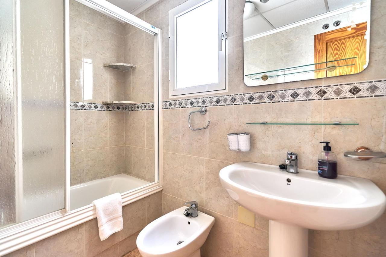 Espanhouse David 2 Bedroom Apartment Torrevieja With Pool المظهر الخارجي الصورة